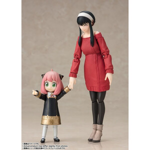 Bandai Spy x Family S.H. Figuarts Yor Forger Mother of the Forger Family 