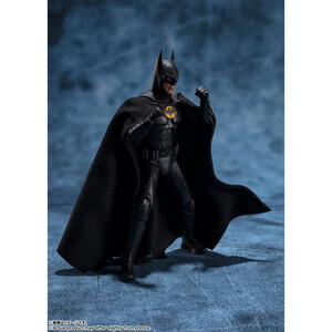 Bandai The Flash S.H. Figuarts Batman 