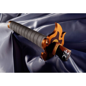 Bandai Demon Slayer Kimetsu no Yaiba 1/1 Scale Proplica Broken Nichirin Sword (Kyojuro Rengoku) 