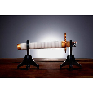 Bandai Demon Slayer Kimetsu no Yaiba 1/1 Scale Proplica Broken Nichirin Sword (Kyojuro Rengoku) 