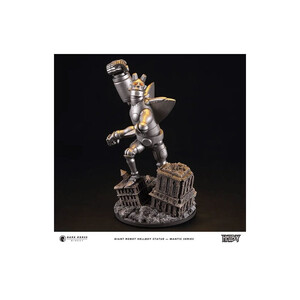 Dark Horse Hellboy Mantic Series Giant Robot Hellboy 