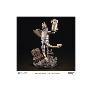 Dark Horse Hellboy Mantic Series Giant Robot Hellboy 