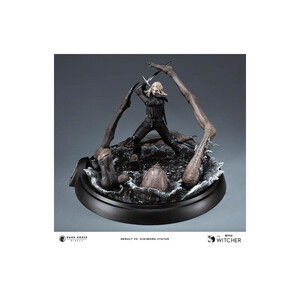 Dark Horse The Witcher 3 Statue Geralt vs. Kikimora 
