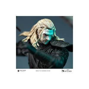Dark Horse The Witcher 3 Statue Geralt vs. Kikimora 