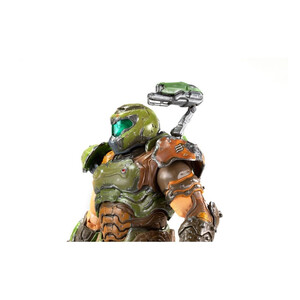 Dark Horse Doom Action Figure 1/6 Doomslayer 