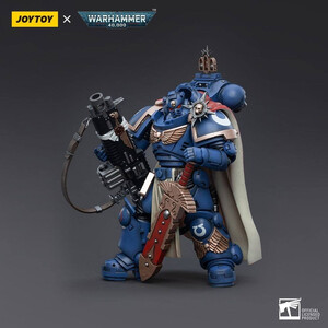 JoyToy Warhammer 40k 1/18 Scale Action Figure Ultramarines Captain with Master-Crafted Heavy Bolt Rifle 