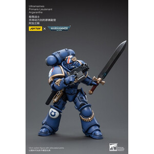 JoyToy Warhammer 40k 1/18 Scale Action Figure Ultramarines Primaris Lieutenant Argaranthe 