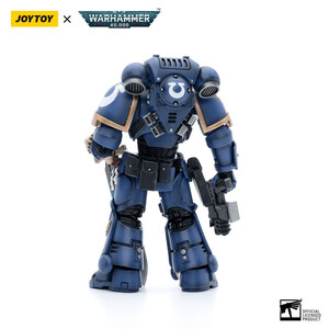 JoyToy Warhammer 40k 1/18 Scale Action Figure Ultramarines Primaris Lieutenant Argaranthe 