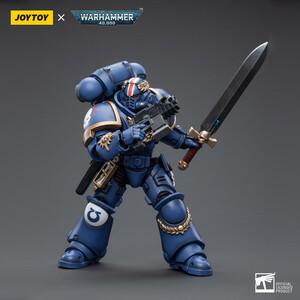 JoyToy Warhammer 40k 1/18 Scale Action Figure Ultramarines Primaris Lieutenant Argaranthe 