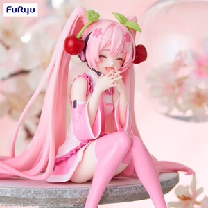 Furyu Hatsune Miku Noodle Stopper Sakura Miku 2023 Smile Ver. 