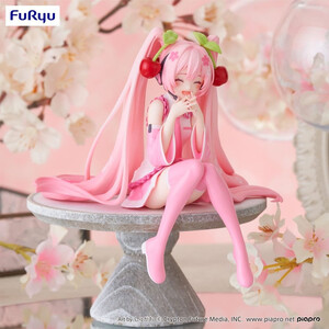 Furyu Hatsune Miku Noodle Stopper Sakura Miku 2023 Smile Ver. 