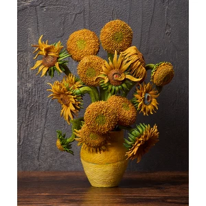 FREEing The Table Museum figma Sunflowers by Van Gogh 