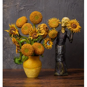 FREEing The Table Museum figma Sunflowers by Van Gogh 
