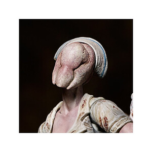 FREEing Silent Hill 2 figma Bubble Head Nurse 