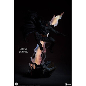 SideShow Collectibles DC Comics Premium Format Batman: The Dark Knight Returns 