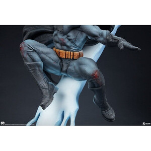 SideShow Collectibles DC Comics Premium Format Batman: The Dark Knight Returns 