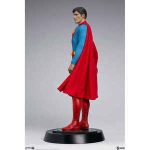 SideShow Collectibles SupermanThe Movie Premium Format Superman - Damaged packaging 