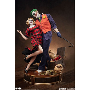 SideShow Collectibles DC Comics 1/5 Scale Mythos The Joker and Harley Quinn: Lawless Love 