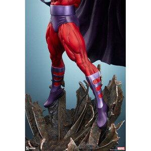 SideShow Collectibles Marvel Premium Format Magneto: Master of Magnetism 