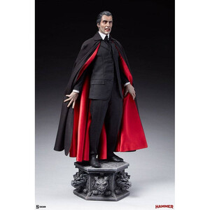 SideShow Collectibles Dracula Premium Format Dracula Christopher Lee Ver. 