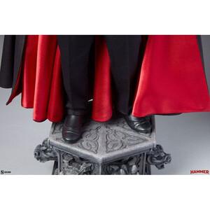 SideShow Collectibles Dracula Premium Format Dracula Christopher Lee Ver. 