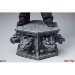 SideShow Collectibles Dracula Premium Format Van Helsing Peter Cushing Ver. 