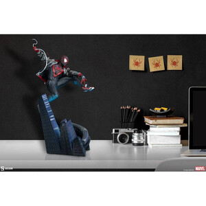 SideShow Collectibles Marvel Premium Format Miles Morales 