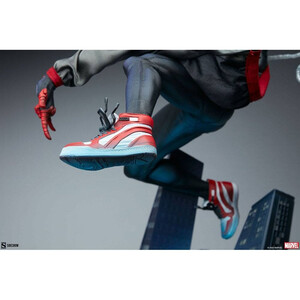 SideShow Collectibles Marvel Premium Format Miles Morales 