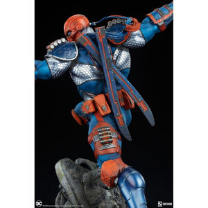 SideShow Collectibles DC Comics Premium Format Deathstroke 