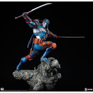 SideShow Collectibles DC Comics Premium Format Deathstroke 