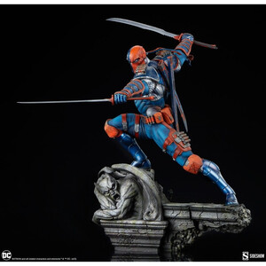 SideShow Collectibles DC Comics Premium Format Deathstroke 
