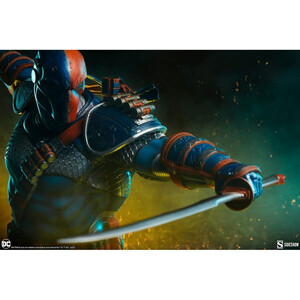 SideShow Collectibles DC Comics Premium Format Deathstroke 
