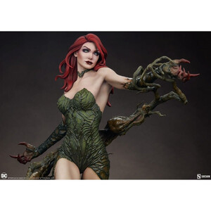SideShow Collectibles DC Comics Premium Format Poison Ivy Deadly Nature 
