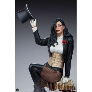 SideShow Collectibles DC Comics Premium Format Zatanna 