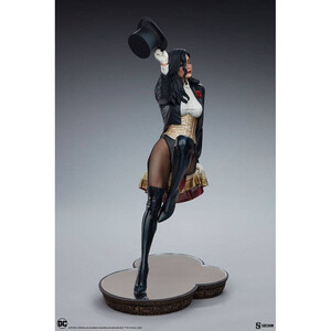 SideShow Collectibles DC Comics Premium Format Zatanna 