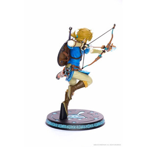 First 4 Figures The Legend of Zelda Breath of the Wild Standard Edition Link 