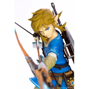 First 4 Figures The Legend of Zelda Breath of the Wild Standard Edition Link 