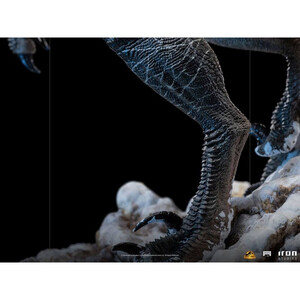 Iron Studios Jurassic World Dominion 1/10 Art Scale Blue 