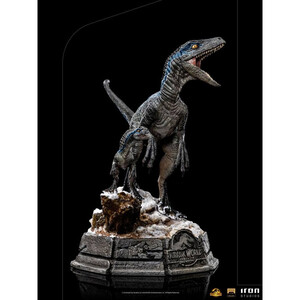 Iron Studios Jurassic World Dominion 1/10 Deluxe Art Scale Blue and Beta 