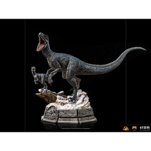 Iron Studios Jurassic World Dominion 1/10 Deluxe Art Scale Blue and Beta 