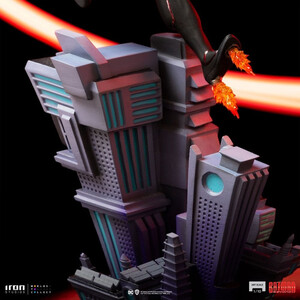 Iron Studios DC Comics 1/10 Art Scale Batman 