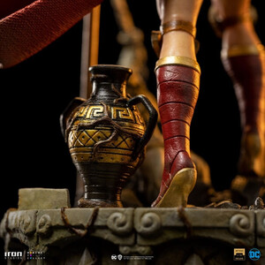 Iron Studios Wonder Woman Unleashed 1/10 BDS Art Scale Wonder Woman 