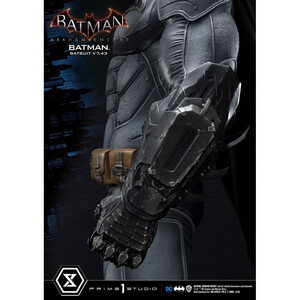 Prime 1 Studio Batman Arkham Knight 1/3 Scale Museum Masterline Batman Batsuit v7.43 