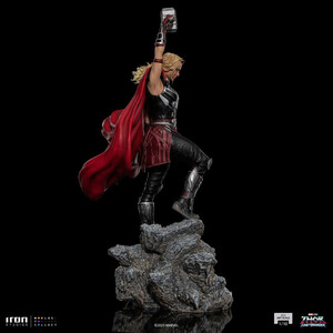 Iron Studios Thor Love and Thunder 1/10 BDS Art Scale Mighty Thor Jane Foster 