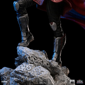 Iron Studios Thor Love and Thunder 1/10 BDS Art Scale Mighty Thor Jane Foster 