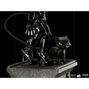 Iron Studios DC Comics MiniCo Deluxe Catwoman (Batman Returns) 