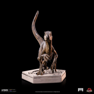 Iron Studios Jurassic Park Icons Velociraptor Ver B 