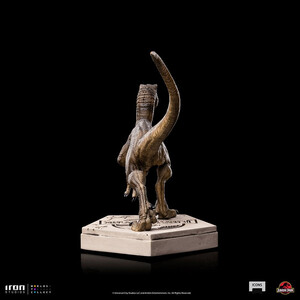Iron Studios Jurassic Park Icons Velociraptor Ver B 