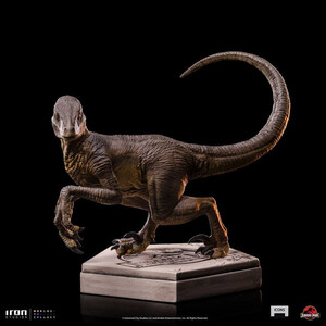 Iron Studios Jurassic World Icons Velociraptor C 