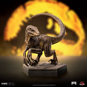 Iron Studios Jurassic World Icons Velociraptor C 